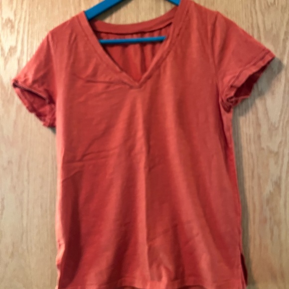 ‼️LAST CHANCE SALE ‼️ IMILY BELA Womens V Neck Tops Casual T-shirt Rust M - Picture 3 of 4